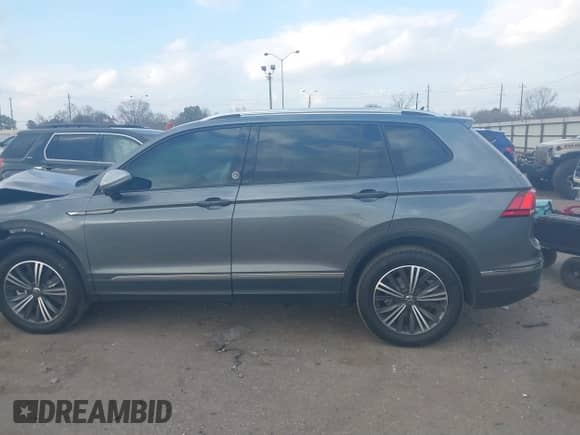 2024 Volkswagen Tiguan Wolfsburg Edition с VIN 3VV6B7AX4RM234467, выставлен на аукционе IAAI как лот 41528379 с пробегом Не указан миль и . История ставок и продаж доступна на DreamBid. Изображение 14.