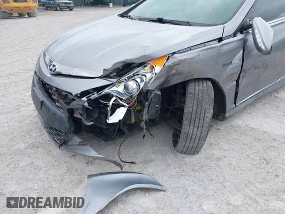 2015 Hyundai Sonata Limited z VIN KMHEC4A40FA135029, wystawiony jako IAAI lot #41549919 z przebiegiem 128 094 mil mil oraz . Historia ofert i sprzedaży dostępna na DreamBid. Obrazek 6.