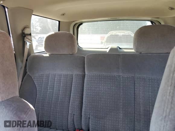 2000 Chevrolet Blazer LT with VIN 1GNDT13W8Y2119632, listed as a Copart auction lot 47387175 with 140,356 mi miles and Salvage title. Bid and sale history available at DreamBid. Image 10.