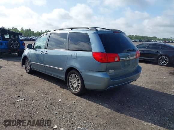 2010 Toyota Sienna XLE с VIN 5TDYK4CC3AS343295, выставлен на аукционе IAAI как лот 42437595 с пробегом 228 438 миль миль и . История ставок и продаж доступна на DreamBid. Изображение 3.