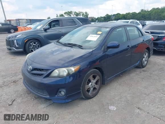 2011 Toyota Corolla S с VIN 2T1BU4EE1BC557582, выставлен на аукционе IAAI как лот 43013451 с пробегом 131 701 миль миль и . История ставок и продаж доступна на DreamBid. Изображение 17.
