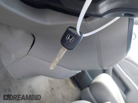 2006 Honda Odyssey EX z VIN 5FNRL38436B037450, wystawiony jako IAAI lot #42658960 z przebiegiem 228 553 mil mil oraz . Historia ofert i sprzedaży dostępna na DreamBid. Obrazek 11.