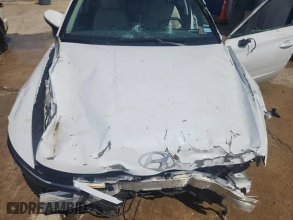 2025 Hyundai Sonata SEL with VIN KMHL64JA9SA462107, listed as a Copart auction lot 70762785 with 16,543 mi miles and Non repairable. Bid and sale history available at DreamBid. Image 11.