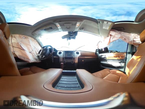 2019 Toyota Tundra SR5 с VIN 5TFAY5F13KX841010, выставлен на аукционе IAAI как лот 41297569 с пробегом 53 169 миль миль и . История ставок и продаж доступна на DreamBid. Изображение 23.