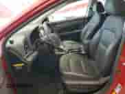 2017 Hyundai Elantra Value Edition z VIN KMHD84LFXHU330147, wystawiony jako Copart lot #81417175 z przebiegiem 28 488 mil mil oraz Szkoda całkowita • Salvage title. Historia ofert i sprzedaży dostępna na DreamBid. Obrazek 7.