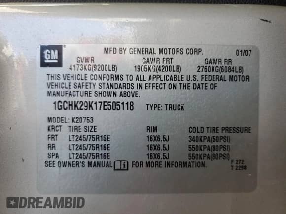 2007 Chevrolet Silverado 2500HD Work Truck z VIN 1GCHK29K17E505118, wystawiony jako Copart lot #69463634 z przebiegiem Nie podano mil oraz Szkoda całkowita • Salvage title. Historia ofert i sprzedaży dostępna na DreamBid. Obrazek 12.