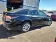 2021 Toyota Camry LE z VIN 4T1C11AK7MU600170, wystawiony jako Copart lot #81105525 z przebiegiem 87 517 mil mil oraz Szkoda całkowita • Salvage title. Historia ofert i sprzedaży dostępna na DreamBid. Obrazek 3.