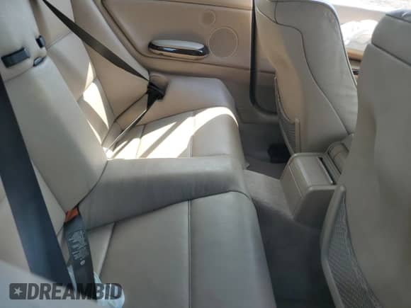 2001 BMW 3 Series 330Ci с VIN WBABS53451EV86890, выставлен на аукционе Copart как лот 80723875 с пробегом 76 889 миль миль и Списание • Salvage title. История ставок и продаж доступна на DreamBid. Изображение 10.