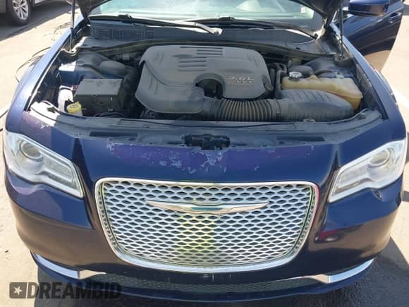 2016 Chrysler 300 Limited с VIN 2C3CCAAG9GH161141, выставлен на аукционе IAAI как лот 43260199 с пробегом 125 725 миль миль и . История ставок и продаж доступна на DreamBid. Изображение 10.