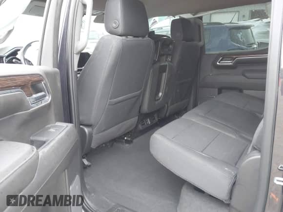 2022 GMC Sierra 1500 Elevation with VIN 3GTPUCEK1NG557680, listed as a IAAI auction lot 42116666 with 43,182 mi miles and . Bid and sale history available at DreamBid. Image 8.