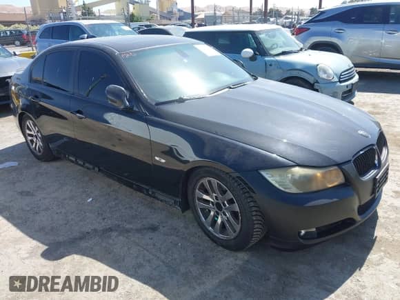 2009 BMW 3 Series 328i with VIN WBAPH735X9A172273, listed as a IAAI auction lot 42599699 with 207,740 mi miles and . Bid and sale history available at DreamBid. Image 1.