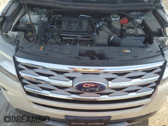 2018 Ford Explorer XLT z VIN 1FM5K7D8XJGB52364, wystawiony jako Copart lot #81185075 z przebiegiem 79 815 mil mil oraz Nie do naprawy • Non repairable. Historia ofert i sprzedaży dostępna na DreamBid. Obrazek 12.