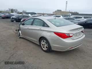 2011 Hyundai Sonata GLS с VIN 5NPEB4AC6BH110024, выставлен на аукционе IAAI как лот 42003487 с пробегом Не указан миль и . История ставок и продаж доступна на DreamBid. Изображение 3.