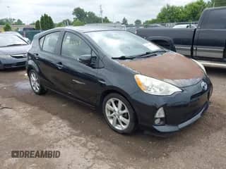 2013 Toyota Prius One z VIN JTDKDTB36D1044347, wystawiony jako IAAI lot #42733069 z przebiegiem 162 536 mil mil oraz . Historia ofert i sprzedaży dostępna na DreamBid. Obrazek 1.