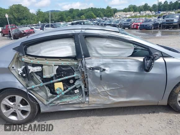 2016 Hyundai Elantra SE with VIN 5NPDH4AE6GH672136, listed as a IAAI auction lot 42930578 with 77,142 mi miles and . Bid and sale history available at DreamBid. Image 13.