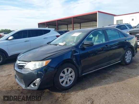 2013 Toyota Camry XLE with VIN 4T1BD1FK3DU071506, listed as a IAAI auction lot 43152057 with 223,706 mi miles and . Bid and sale history available at DreamBid. Image 2.