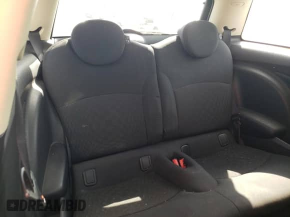 2012 MINI Hardtop с VIN WMWSU3C5XCT184918, выставлен на аукционе Copart как лот 59039755 с пробегом 126 185 миль миль и Списание • Salvage title. История ставок и продаж доступна на DreamBid. Изображение 11.