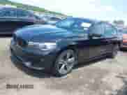 2019 BMW 7 Series 740i z VIN WBA7E2C5XKB217756, wystawiony jako IAAI lot #42509802 z przebiegiem 75 667 mil mil oraz . Historia ofert i sprzedaży dostępna na DreamBid. Obrazek 2.