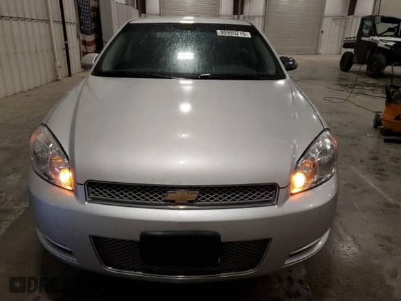 2016 Chevrolet Impala LS z VIN 2G1WA5E32G1189328, wystawiony jako Copart lot #80995215 z przebiegiem 105 061 mil mil oraz Szkoda całkowita • Salvage title. Historia ofert i sprzedaży dostępna na DreamBid. Obrazek 5.