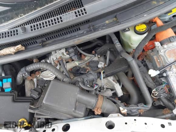 2015 Toyota Prius One z VIN JTDKDTB38F1583183, wystawiony jako IAAI lot #42905756 z przebiegiem 166 787 mil mil oraz . Historia ofert i sprzedaży dostępna na DreamBid. Obrazek 10.