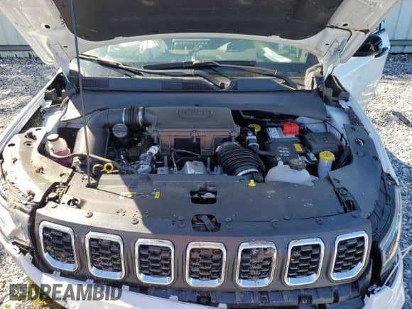 2025 Jeep Compass Sport with VIN 3C4NJDAN2ST515124, listed as a Copart auction lot 84426485 with 4,845 mi miles and Salvage title. Bid and sale history available at DreamBid. Image 12.