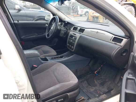 2008 Chevrolet Impala Police Police с VIN 2G1WS553381283636, выставлен на аукционе IAAI как лот 41268675 с пробегом 207 423 миль миль и . История ставок и продаж доступна на DreamBid. Изображение 5.
