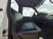 1995 Chevrolet Silverado 2500 с VIN 1GCFC24KXSE235794, выставлен на аукционе Copart как лот 65941215 с пробегом 134 088 миль миль и Списание • Salvage title. История ставок и продаж доступна на DreamBid. Изображение 10.