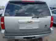 2010 Chevrolet Tahoe LT с VIN 1GNUCBE01AR214478, выставлен на аукционе IAAI как лот 42827366 с пробегом 193 673 миль миль и . История ставок и продаж доступна на DreamBid. Изображение 16.