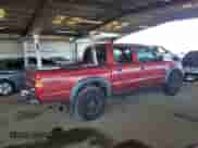 2002 Toyota Tacoma PreRunner с VIN 5TEGM92N72Z071828, выставлен на аукционе Copart как лот 43996335 с пробегом 162 264 миль миль и Списание • Salvage title. История ставок и продаж доступна на DreamBid. Изображение 3.