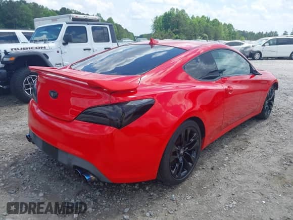 2013 Hyundai Genesis Coupe Track с VIN KMHHU6KJ9DU088427, выставлен на аукционе IAAI как лот 42150151 с пробегом 169 688 миль миль и . История ставок и продаж доступна на DreamBid. Изображение 4.