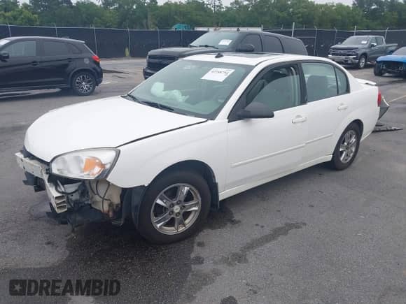 2005 Chevrolet Malibu LT z VIN 1G1ZU54815F250983, wystawiony jako IAAI lot #42358754 z przebiegiem 250 010 mil mil oraz . Historia ofert i sprzedaży dostępna na DreamBid. Obrazek 17.