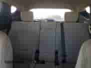2018 Hyundai Santa Fe 2.4L z VIN 5XYZT3LB3JG526986, wystawiony jako Copart lot #82038455 z przebiegiem 183 352 mil mil oraz Czysty tytuł • Clean title. Historia ofert i sprzedaży dostępna na DreamBid. Obrazek 10.