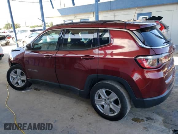 2022 Jeep Compass Altitude with VIN 3C4NJCBB5NT229190, listed as a Copart auction lot 86995465 with 21,773 mi miles and Salvage title. Bid and sale history available at DreamBid. Image 2.