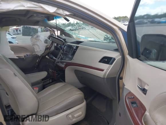 2014 Toyota Sienna XLE с VIN 5TDYK3DC5ES422546, выставлен на аукционе IAAI как лот 43227104 с пробегом 113 164 миль миль и . История ставок и продаж доступна на DreamBid. Изображение 5.