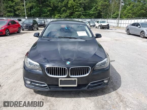 2015 BMW 5 Series 528i xDrive с VIN WBA5A7C58FD623139, выставлен на аукционе IAAI как лот 42979970 с пробегом 123 000 миль миль и . История ставок и продаж доступна на DreamBid. Изображение 12.