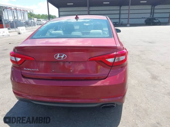 2016 Hyundai Sonata SE с VIN 5NPE24AF6GH399522, выставлен на аукционе IAAI как лот 42850063 с пробегом 110 585 миль миль и . История ставок и продаж доступна на DreamBid. Изображение 16.