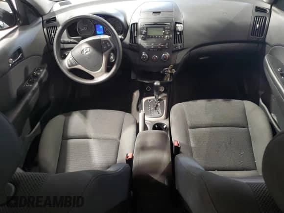 2010 Hyundai Elantra GLS z VIN KMHDC8AE0AU074266, wystawiony jako Copart lot #70523185 z przebiegiem 130 727 mil mil oraz Szkoda całkowita • Salvage title. Historia ofert i sprzedaży dostępna na DreamBid. Obrazek 8.