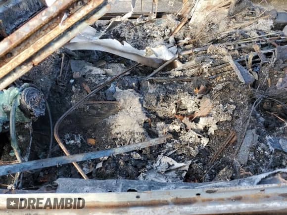 1993 Chevrolet Corvette с VIN 1G1YY23P6P5108354, выставлен на аукционе Copart как лот 79802274 с пробегом Не указан миль и Списание • Salvage title. История ставок и продаж доступна на DreamBid. Изображение 7.