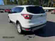2017 Ford Escape SE с VIN 1FMCU9GD5HUB55836, выставлен на аукционе Copart как лот 89575825 с пробегом 136 775 миль миль и Чистый • Clean title. История ставок и продаж доступна на DreamBid. Изображение 2.