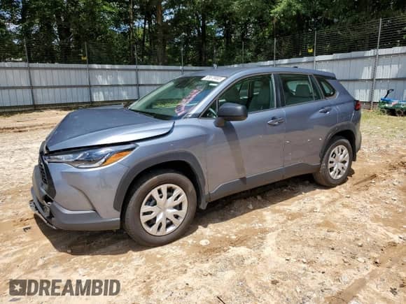 2022 Toyota Corolla Cross L with VIN 7MUAAAAG5NV025036, listed as a Copart auction lot 65679085 with 45,615 mi miles and Salvage title. Bid and sale history available at DreamBid. Image 1.