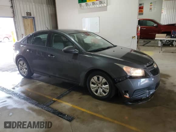 2013 Chevrolet Cruze LS с VIN 1G1PB5SG4D7209361, выставлен на аукционе Copart как лот 63463475 с пробегом 150 921 миль миль и Списание • Salvage title. История ставок и продаж доступна на DreamBid. Изображение 4.