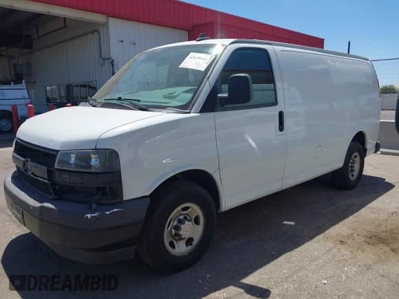 2019 Chevrolet Express Cargo с VIN 1GCZGGFG8K1309003, выставлен на аукционе IAAI как лот 42699484 с пробегом 186 358 миль миль и . История ставок и продаж доступна на DreamBid. Изображение 17.