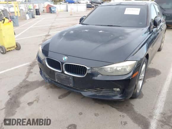 2013 BMW 3 Series 328i с VIN WBA3C1C53DF438450, выставлен на аукционе IAAI как лот 43520110 с пробегом 161 205 миль миль и . История ставок и продаж доступна на DreamBid. Изображение 6.