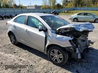 2013 Chevrolet Sonic LT с VIN 1G1JC5SH4D4189254, выставлен на аукционе Copart как лот 86280305 с пробегом 122 115 миль миль и Списание • Salvage title. История ставок и продаж доступна на DreamBid. Изображение 4.