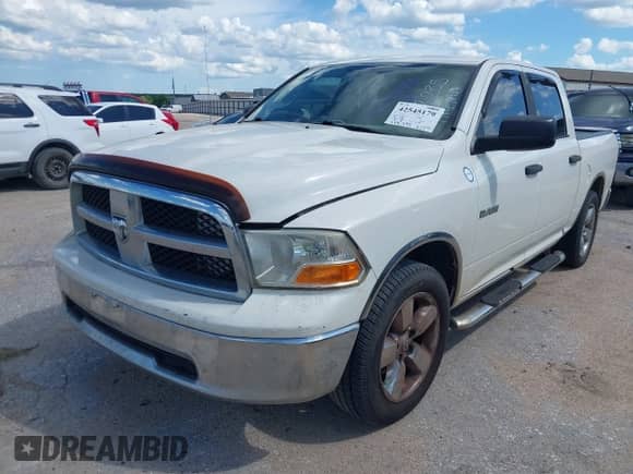 2009 Dodge 1500 SLT с VIN 1D3HB13P89S743235, выставлен на аукционе IAAI как лот 42545179 с пробегом 214 091 миль миль и . История ставок и продаж доступна на DreamBid. Изображение 2.