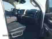 2021 Ram 1500 Laramie z VIN 1C6SRFJT7MN719238, wystawiony jako IAAI lot #42482214 z przebiegiem 47 265 mil mil oraz . Historia ofert i sprzedaży dostępna na DreamBid. Obrazek 5.