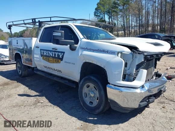 2022 Chevrolet Silverado 2500HD Work Truck z VIN 1GB1YLE78NF325329, wystawiony jako IAAI lot #41810070 z przebiegiem 34 933 mil mil oraz . Historia ofert i sprzedaży dostępna na DreamBid. Obrazek 1.