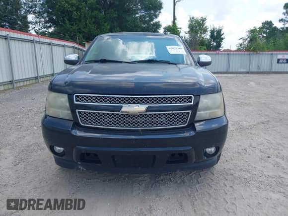 2010 Chevrolet Suburban LTZ с VIN 1GNUCKE08AR105970, выставлен на аукционе IAAI как лот 43035345 с пробегом 258 740 миль миль и . История ставок и продаж доступна на DreamBid. Изображение 13.