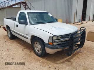 2000 Chevrolet Silverado 1500 z VIN 1GCEC14W0YZ240125, wystawiony jako IAAI lot #42154430 z przebiegiem 269 050 mil mil oraz . Historia ofert i sprzedaży dostępna na DreamBid. Obrazek 1.