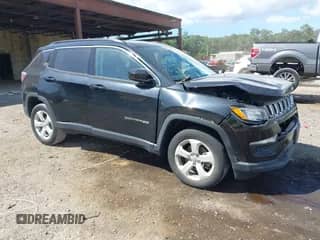 2018 Jeep Compass Latitude z VIN 3C4NJDBB7JT435935, wystawiony jako IAAI lot #43102529 z przebiegiem 55 801 mil mil oraz . Historia ofert i sprzedaży dostępna na DreamBid. Obrazek 1.